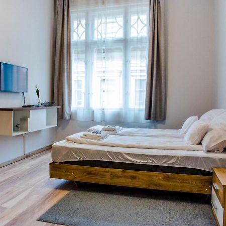 Molnar Apartment Cozy City Center Retreat For 2 Ac & Perfect Location! Budapest Exterior foto